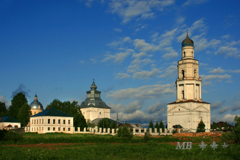 Великорецкое. Храмовый комплекс. Церкви Николая Чудотворца и Спаса Преображения. общий вид в ландшафте