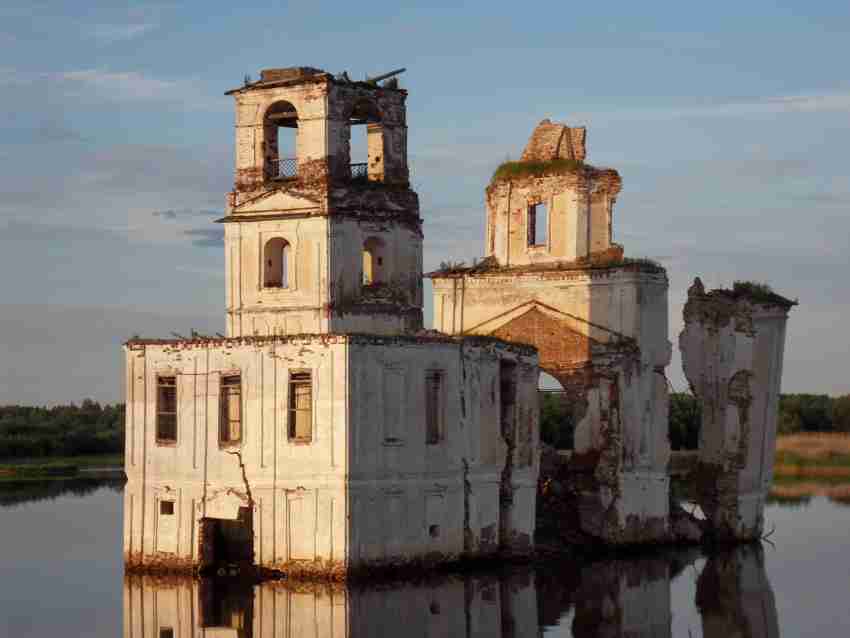 Крохино (акватория Шекснинского водохранилища). Церковь Рождества Христова. фасады