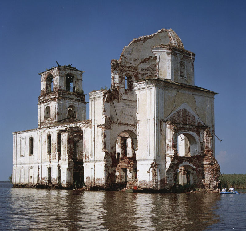 Крохино (акватория Шекснинского водохранилища). Церковь Рождества Христова. фасады