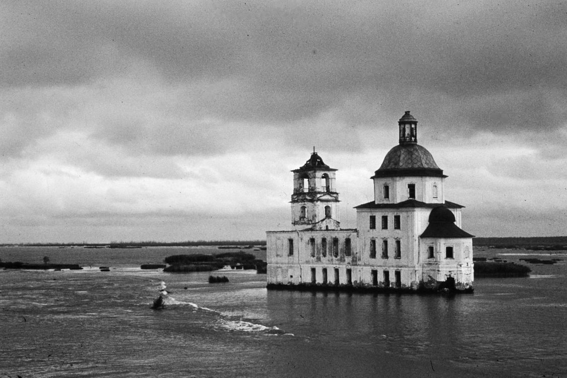 Крохино (акватория Шекснинского водохранилища). Церковь Рождества Христова. архивная фотография