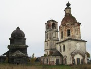 Храмовый комплекс. Церкви Воздвижения Креста Господня и Успения Пресвятой Богородицы, вид с востока<br>, Ухтома, Вашкинский район, Вологодская область