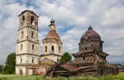 Храмовый комплекс. Церкви Воздвижения Креста Господня и Успения Пресвятой Богородицы, , Ухтома, Вашкинский район, Вологодская область