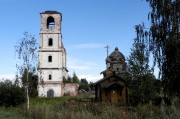 Храмовый комплекс. Церкви Воздвижения Креста Господня и Успения Пресвятой Богородицы - Ухтома - Вашкинский район - Вологодская область