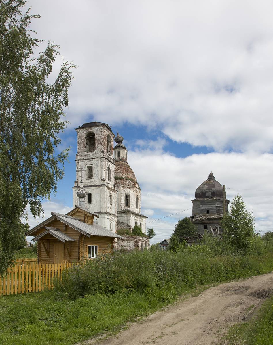 фасады. Храмовый комплекс. Церкви Воздвижения Креста Господня и Успения Пресвятой Богородицы, Ухтома (Вашкинский район, Вологодская область)