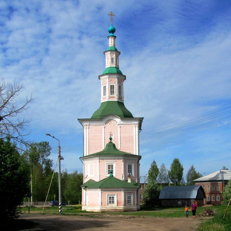 Церковь Рождества Христова, Тотьма (Тотемский район, Вологодская область). фасады, восточный фасад, вид с улицы Ленина