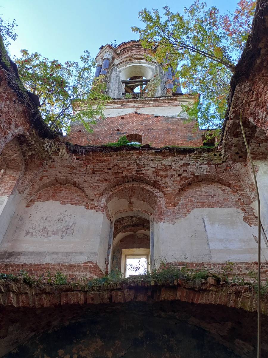 Церковь Воскресения Христова, Царева (Тотемский район, Вологодская область). архитектурные детали