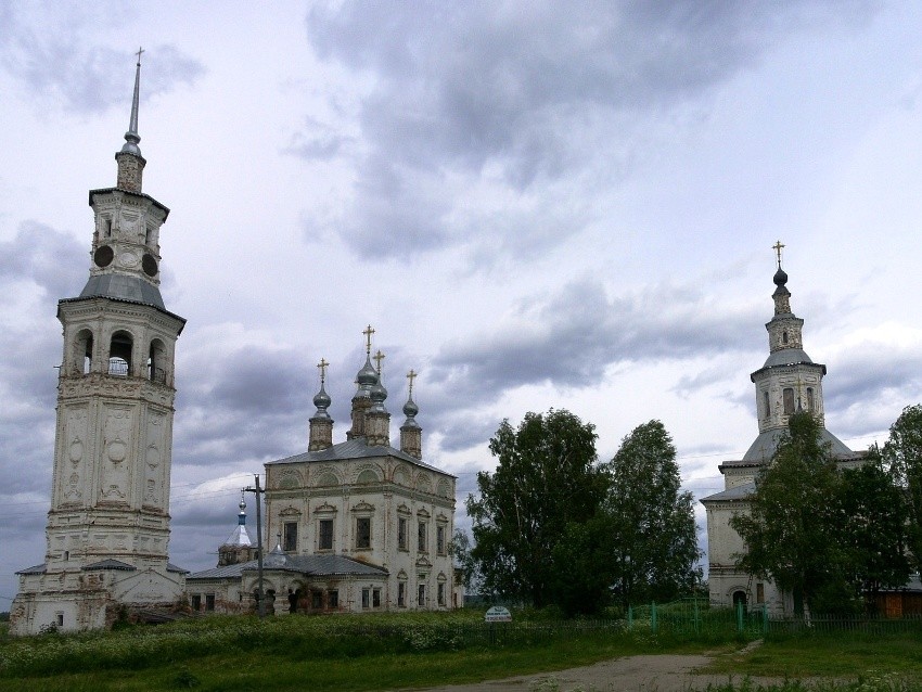 Лальск. Ансамбль Воскресенского собора с колокольней и Благовещенской церкви. фасады, вид с запада