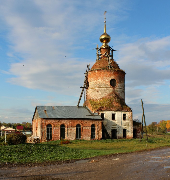 Непотягово. Церковь Димитрия Солунского. 