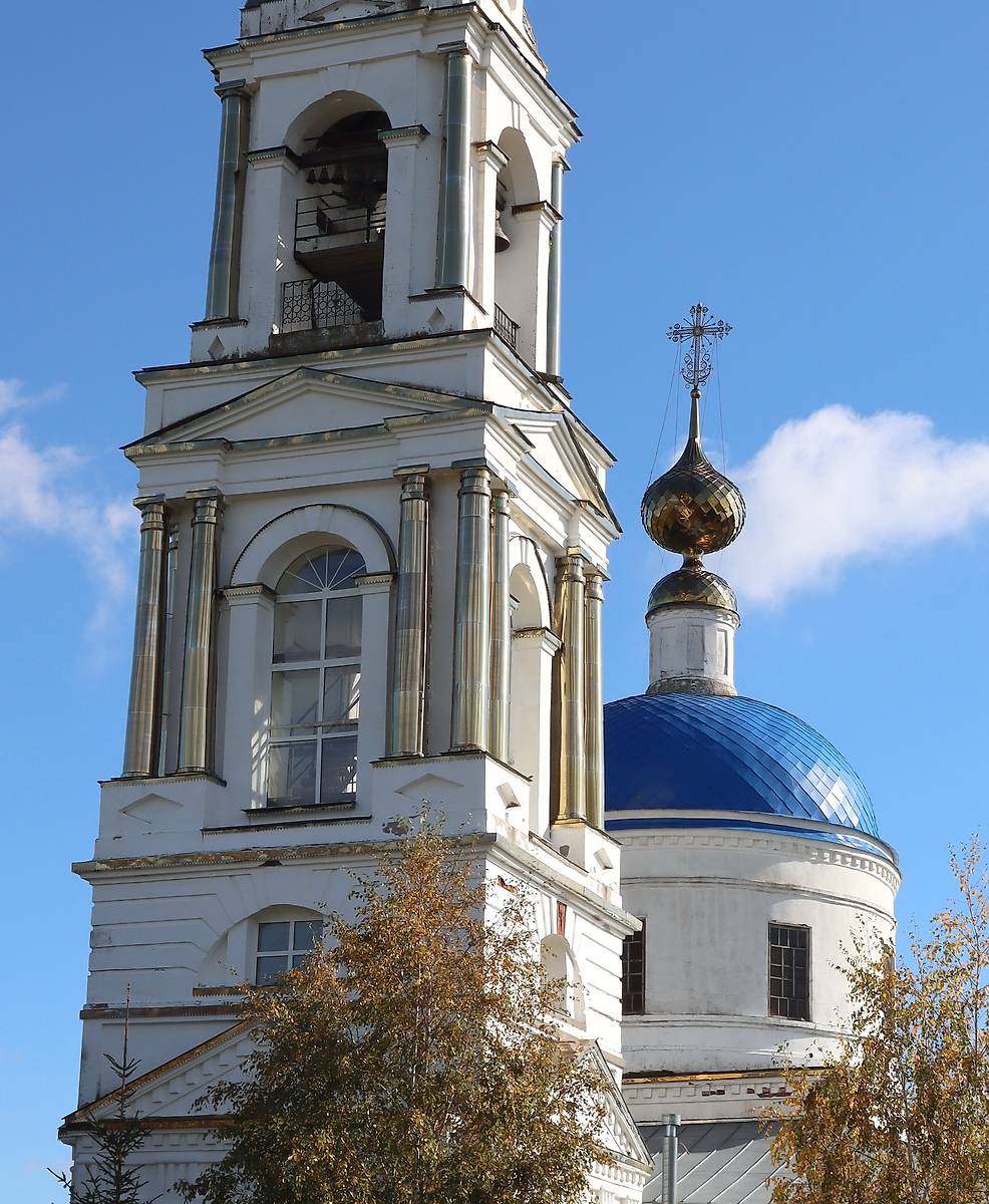 Ярусы колокольни, вид с юго-запада, архитектурные детали. Церковь Рождества Пресвятой Богородицы, Подолец (Гаврилово-Посадский район, Ивановская область)
