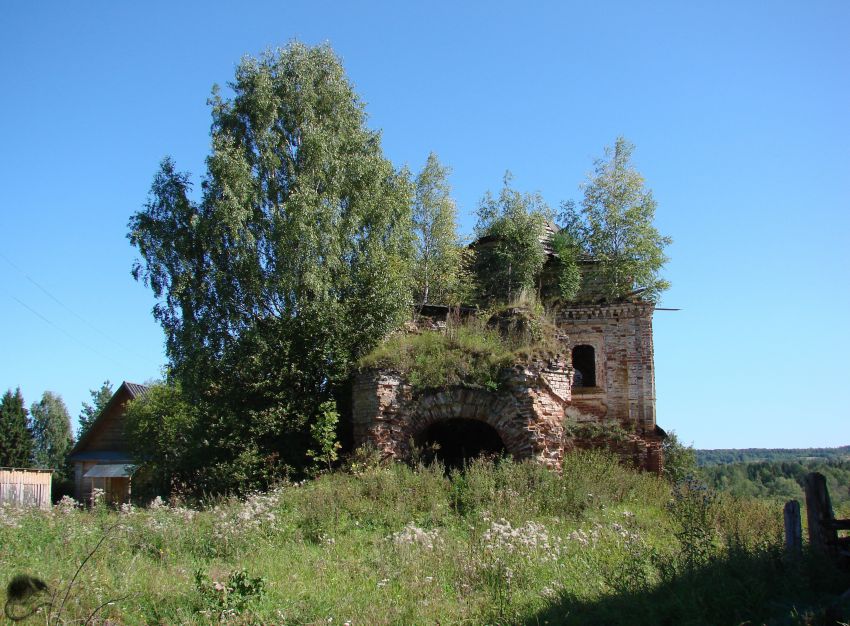 Церковь Илии Пророка, Ильинское (Великоустюгский район, Вологодская область). общий вид в ландшафте