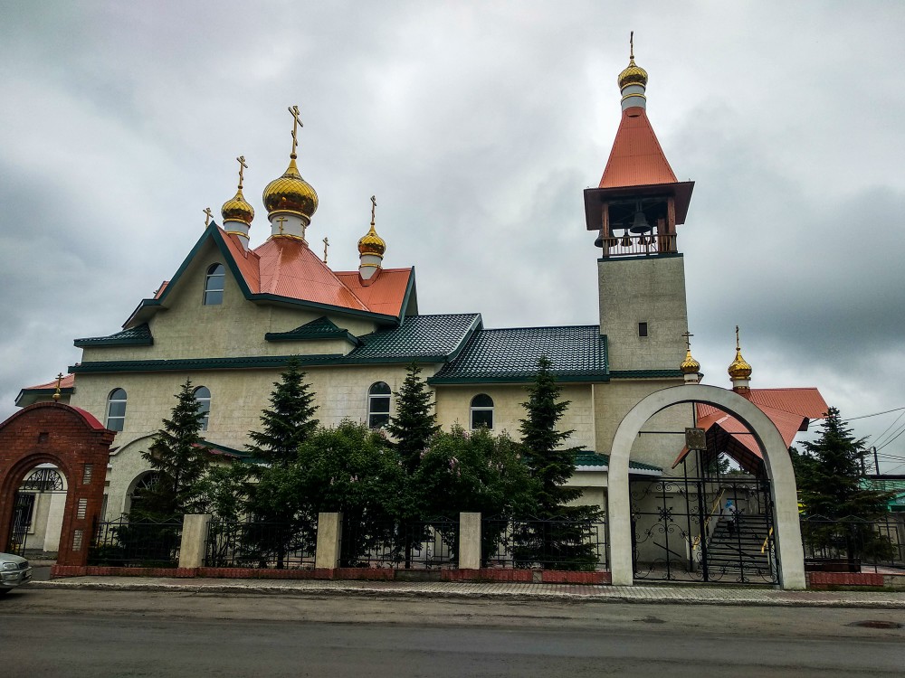 Елизово. Церковь Успения Пресвятой Богородицы. фасады