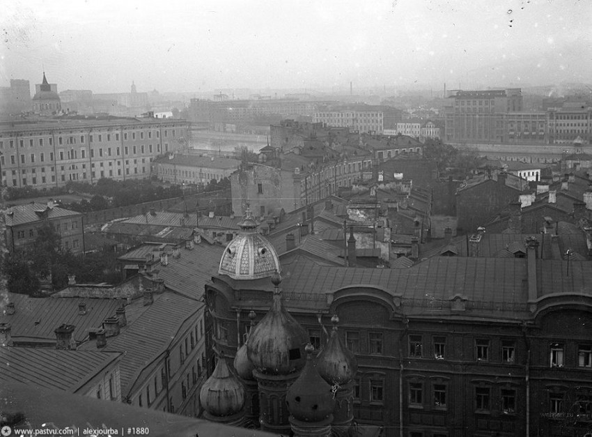 Церковь Георгия Победоносца (Покрова Пресвятой Богородицы) на Псковской горе, Тверской (Центральный административный округ (ЦАО), г. Москва). архивная фотография, Фото с сайта pastvu.ru.1938 г..