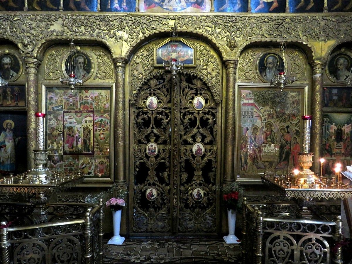 Церковь Троицы Живоначальной в Никитниках, Тверской (Центральный административный округ (ЦАО), г. Москва). интерьер и убранство, Фрагмент иконостаса