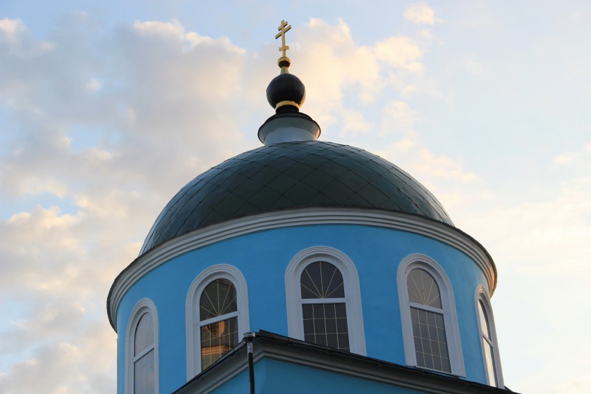 Очево. Церковь Введения во храм Пресвятой Богородицы. архитектурные детали