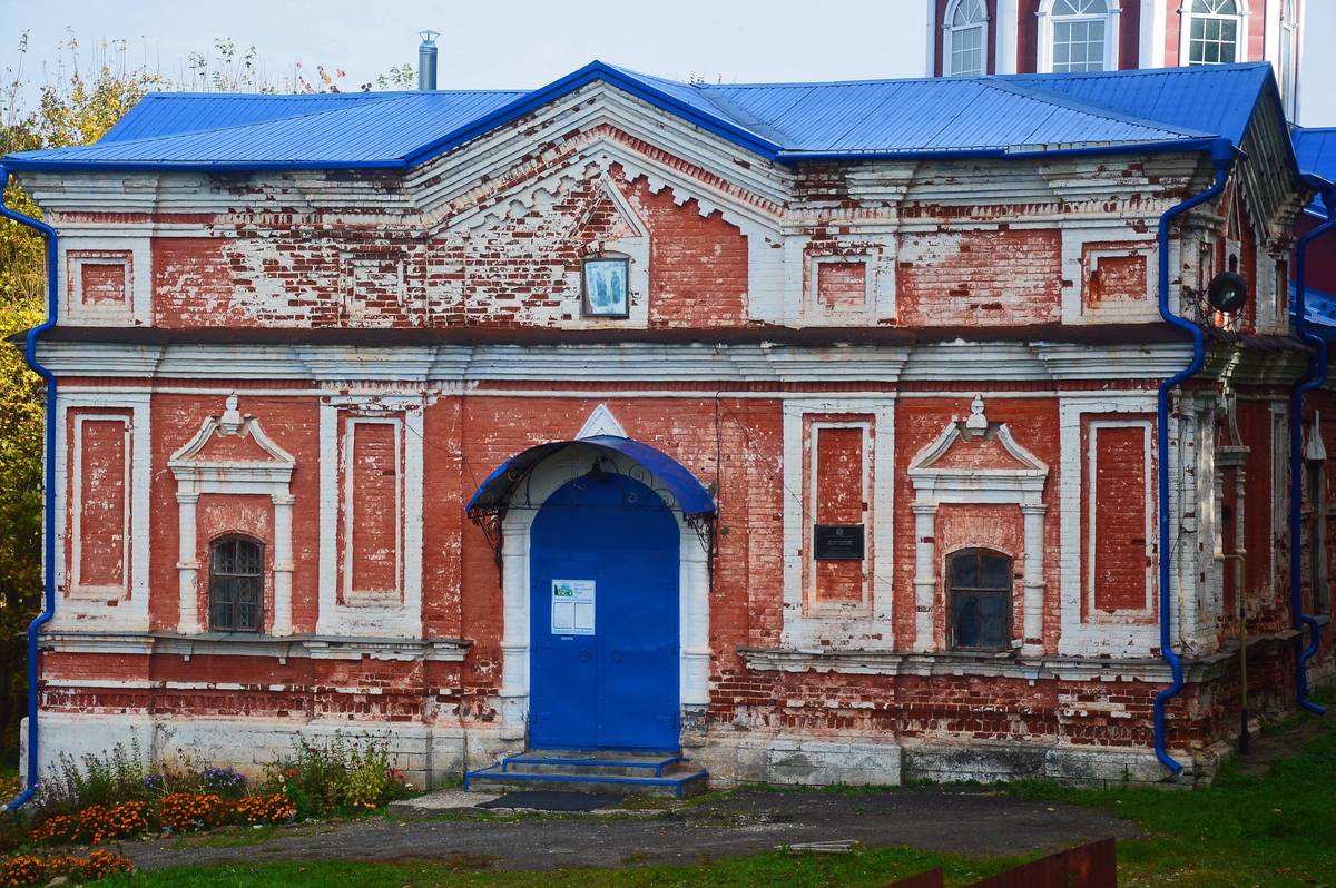 Западный фасад храма., архитектурные детали. Введенский мужской монастырь. Церковь Введения во храм Пресвятой Богородицы, Вязники (Вязниковский район, Владимирская область)