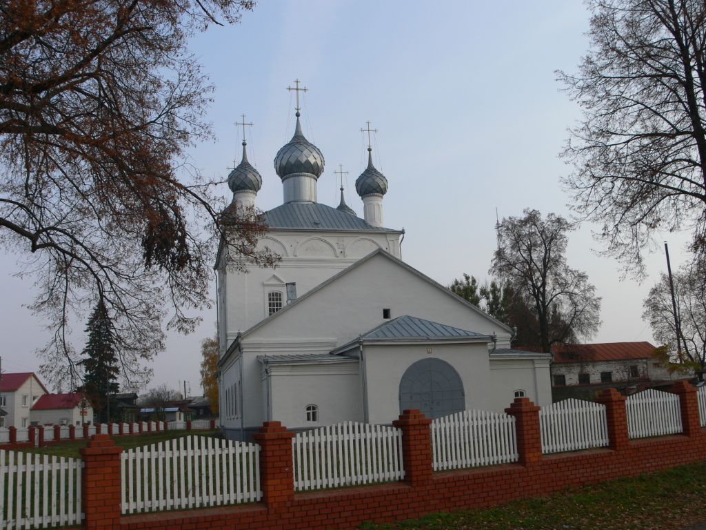 Церковь Троицы Живоначальной, Вязники (Вязниковский район, Владимирская область). фасады