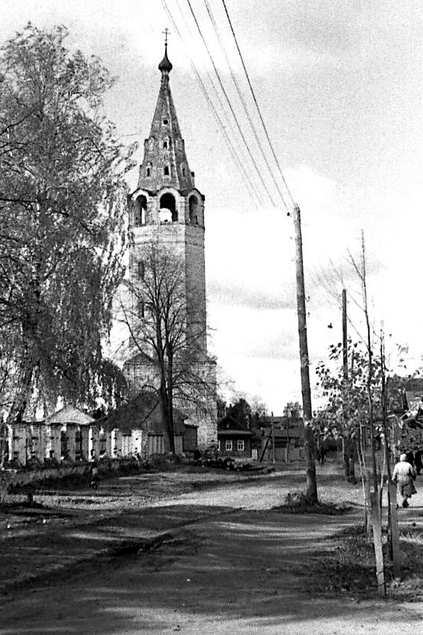 Вязники. Церковь Троицы Живоначальной. архивная фотография, Колокольня