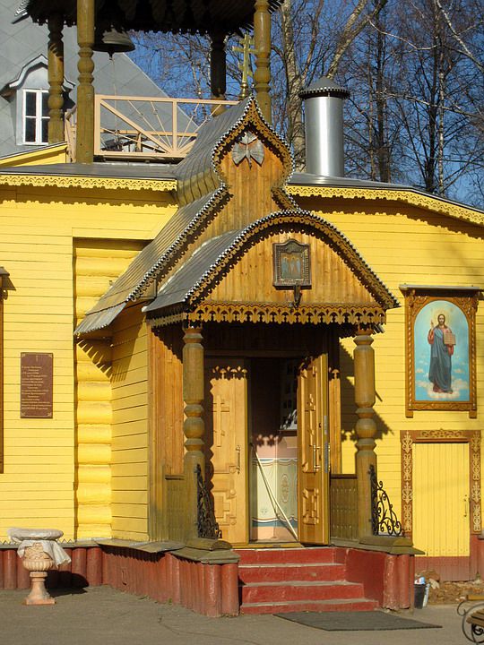 Церковь Сретения Господня, Пушкино (Новая Деревня) (Пушкинский район и гг. Ивантеевка, Королёв, Московская область). архитектурные детали