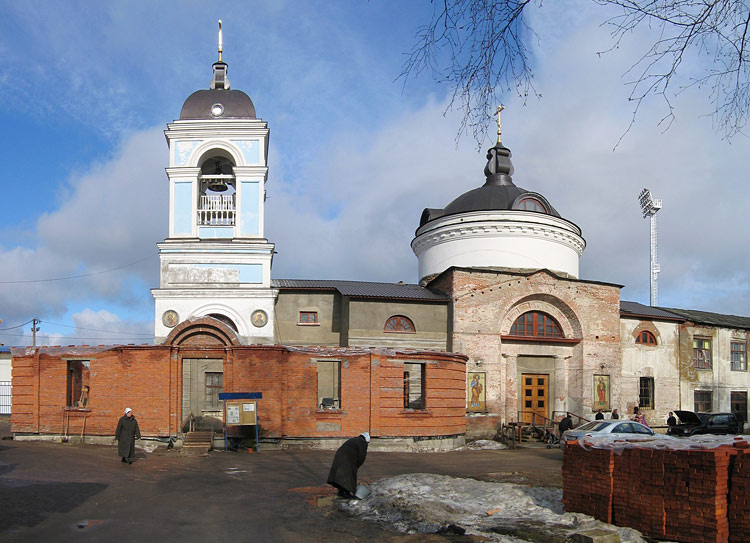 Химки. Церковь Петра и Павла в Петровском-Лобанове. фасады