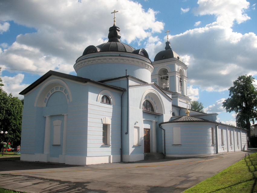 Химки. Церковь Петра и Павла в Петровском-Лобанове. фасады