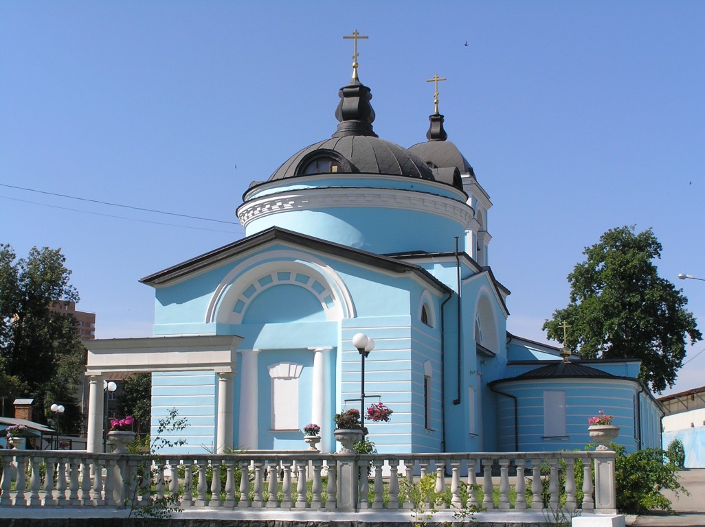 Химки. Церковь Петра и Павла в Петровском-Лобанове. фасады