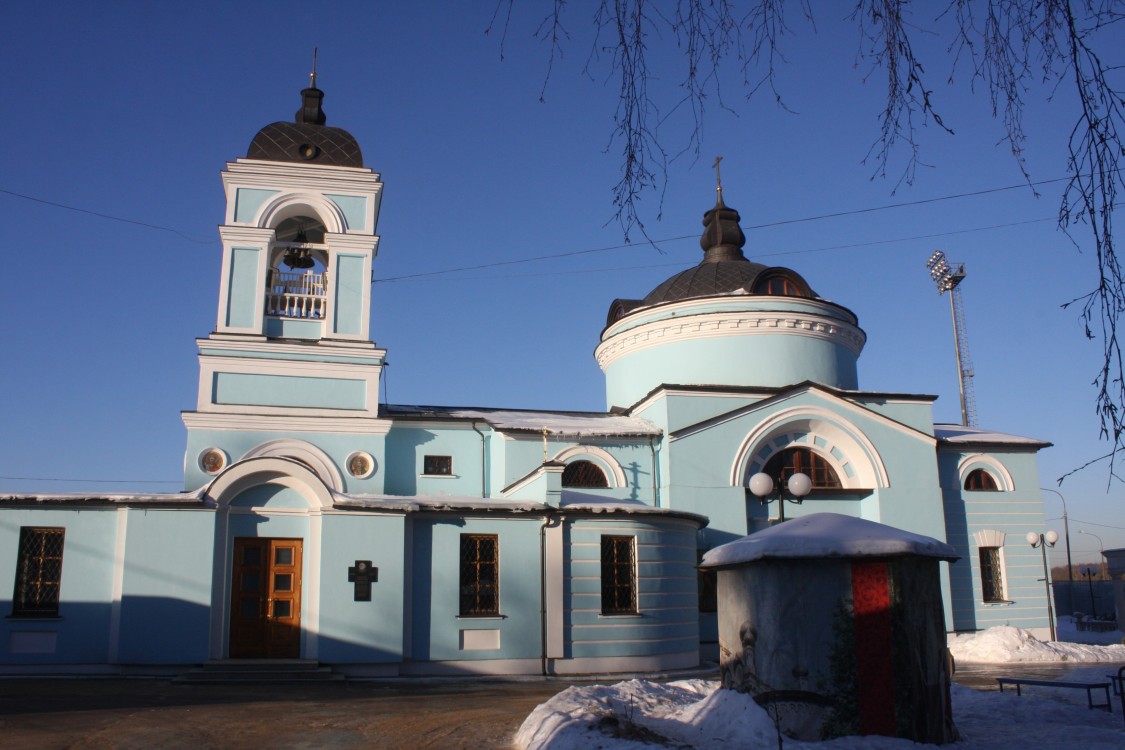 Химки. Церковь Петра и Павла в Петровском-Лобанове. фасады