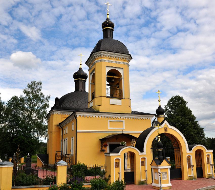 Старый Спас (Староспасский погост), урочище. Церковь Спаса Преображения. фасады