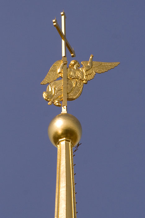 Собор Петра и Павла, Петроградский район (Санкт-Петербург, г. Санкт-Петербург). архитектурные детали, Ангел на шпиле колокольни - символ Петербурга