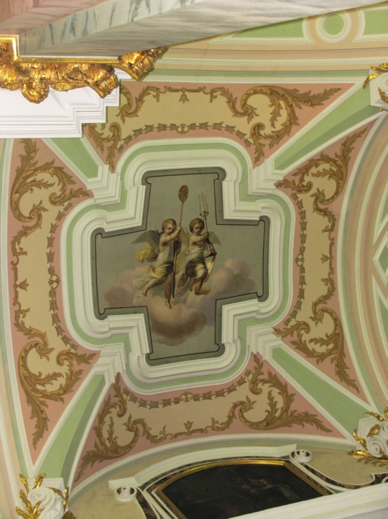 Собор Петра и Павла, Петроградский район (Санкт-Петербург, г. Санкт-Петербург). интерьер и убранство, Ангелы с рипидой и трикирием.