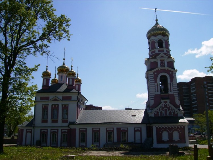 Дмитров. Церковь Сретения Господня. фасады