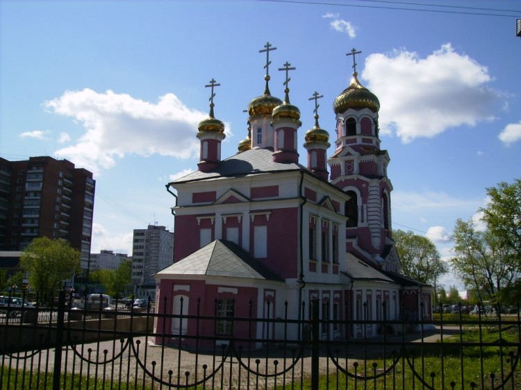 Сретенский храм гор Дмитрова