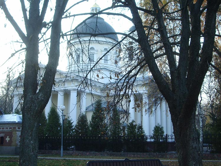 Кафедральный собор Петра и Павла, Гомель (Гомель, город, Беларусь, Гомельская область). фасады