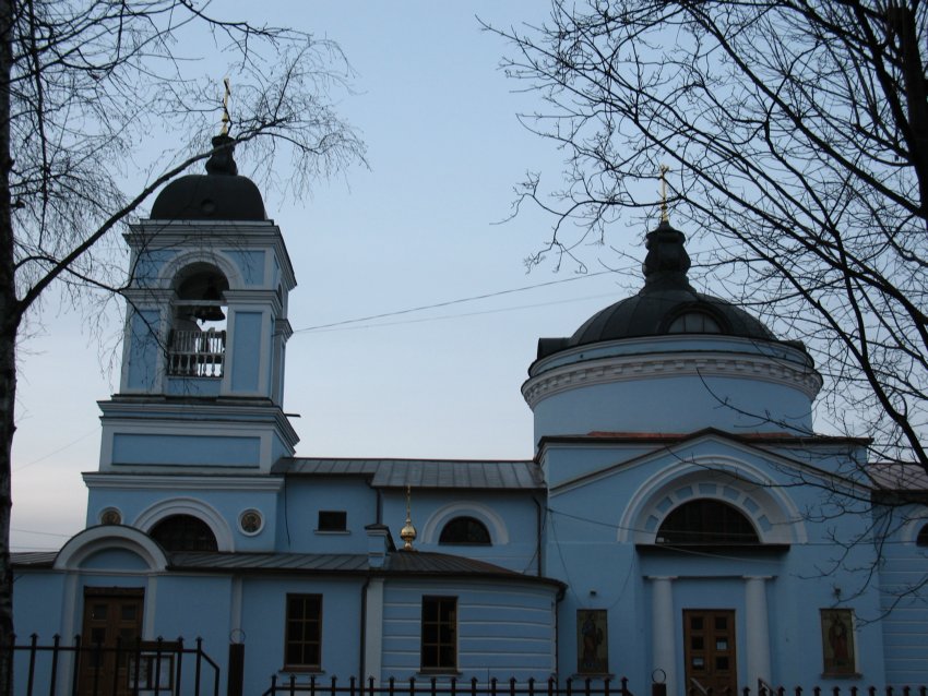Церковь Петра и Павла в Петровском-Лобанове, Химки (Химкинский городской округ, Московская область). фасады