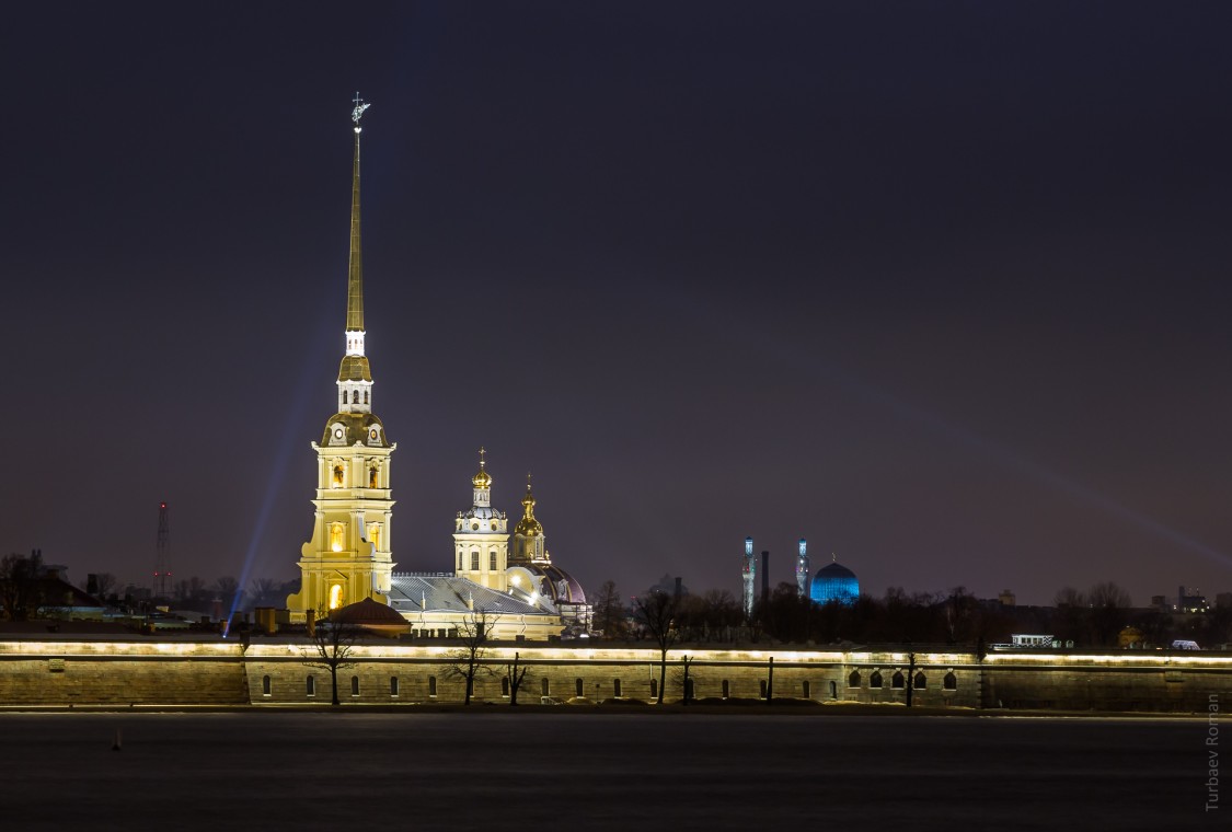 Собор Петра и Павла, Петроградский район (Санкт-Петербург, г. Санкт-Петербург). художественные фотографии, В ночной подсветке