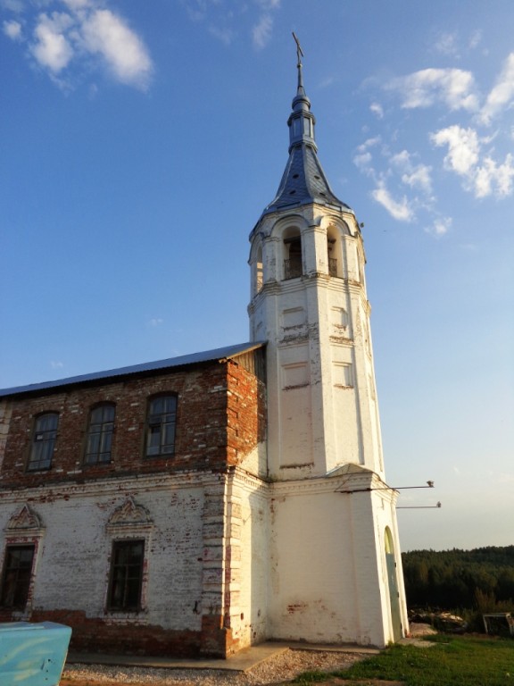 Шустово. Церковь Димитрия Солунского. фасады, Колокольня восстановлена