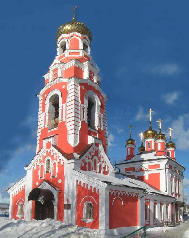 Церковь Сретения Господня, Дмитров (Дмитровский городской округ, Московская область). фасады, Теперь церковь Сретения Господня выглядит так.