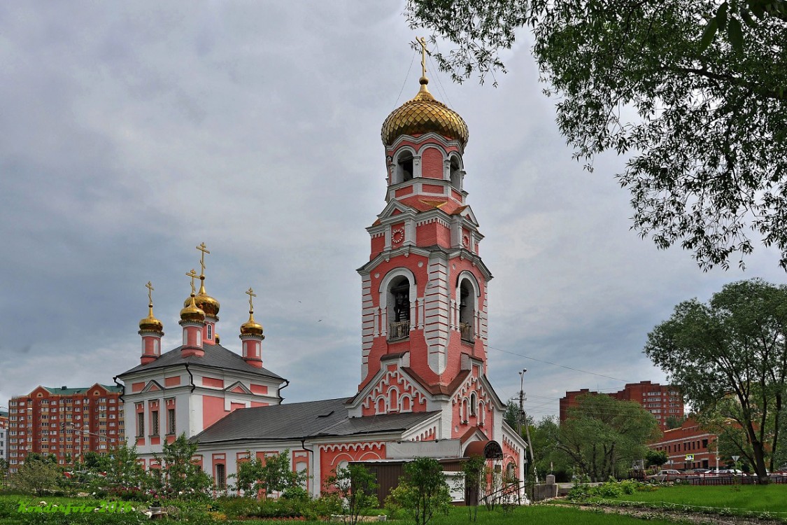 Дмитров. Церковь Сретения Господня. фасады