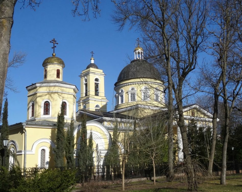 Гомель. Кафедральный собор Петра и Павла. фасады