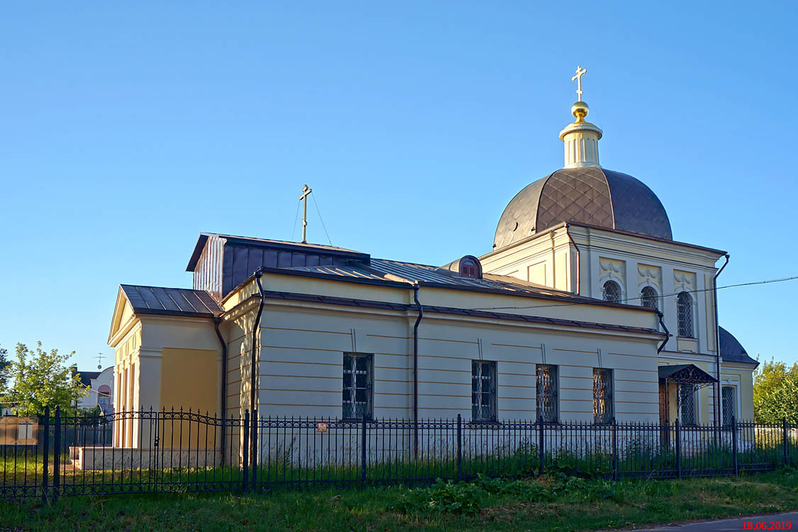 Тверь. Церковь Сергия Радонежского. фасады