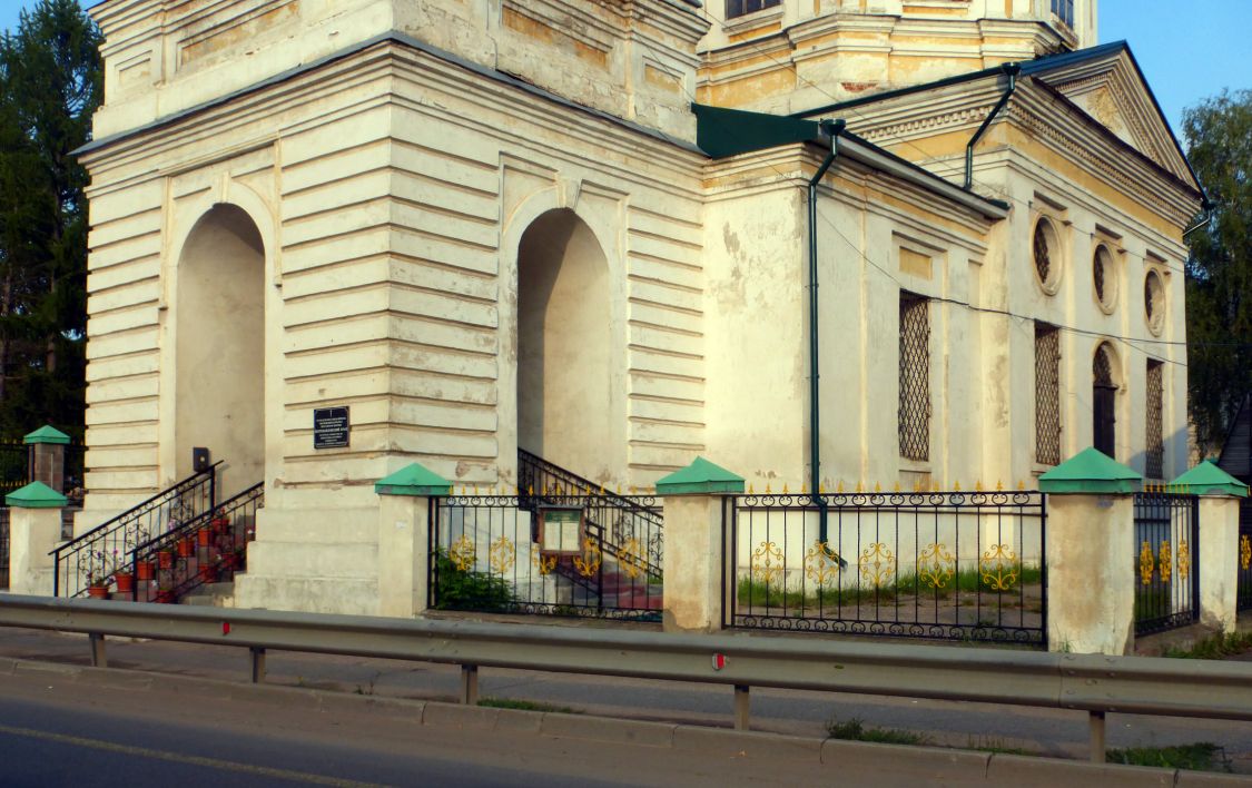 Церковь Петра и Павла, Петровское (Ростовский район, Ярославская область). архитектурные детали