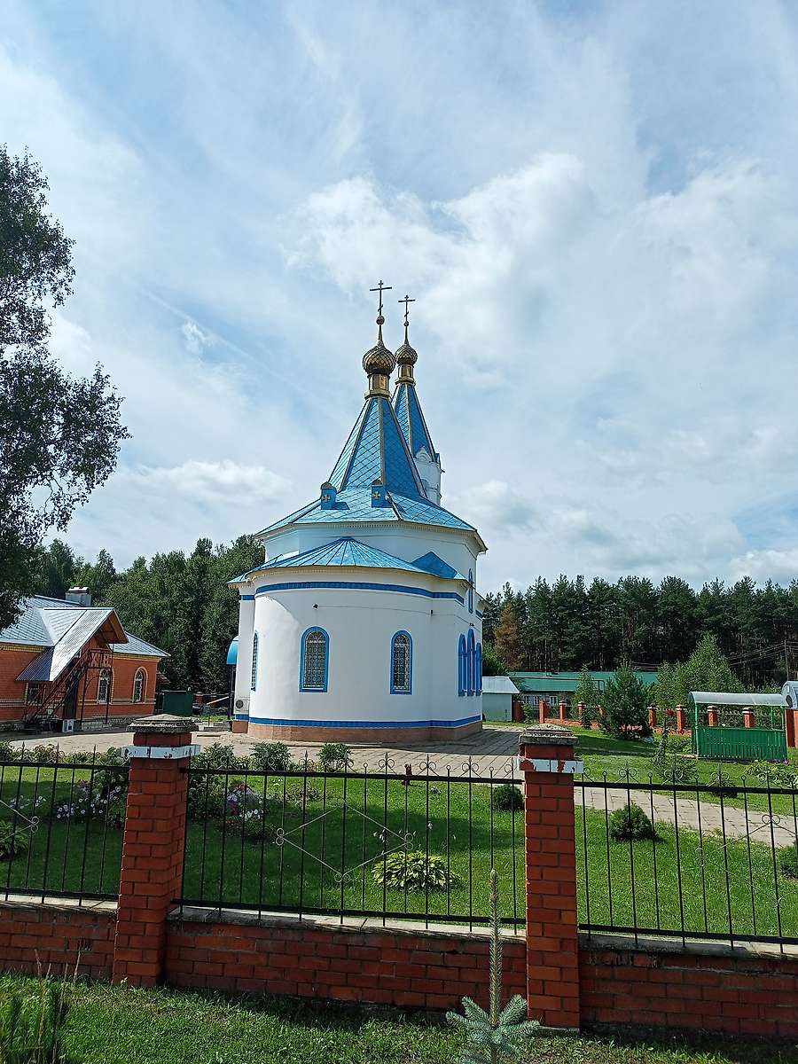 фасады. Церковь Смоленской иконы Божией Матери, Мстёра, посёлок станции (Вязниковский район, Владимирская область)