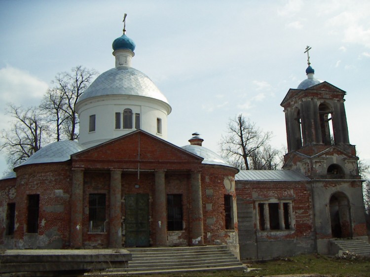 Церковь Успения Пресвятой Богородицы, Алёшково (Ступинский городской округ, Московская область). фасады, Вид на храм с северной стороны.