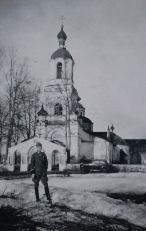 Церковь Троицы Живоначальной, Медуши (Ломоносовский район, Ленинградская область). архивная фотография, Фото 1942 г. с аукциона e-bay.de