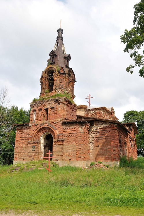 Церковь Георгия Победоносца, Ратчино (Кингисеппский район, Ленинградская область). фасады