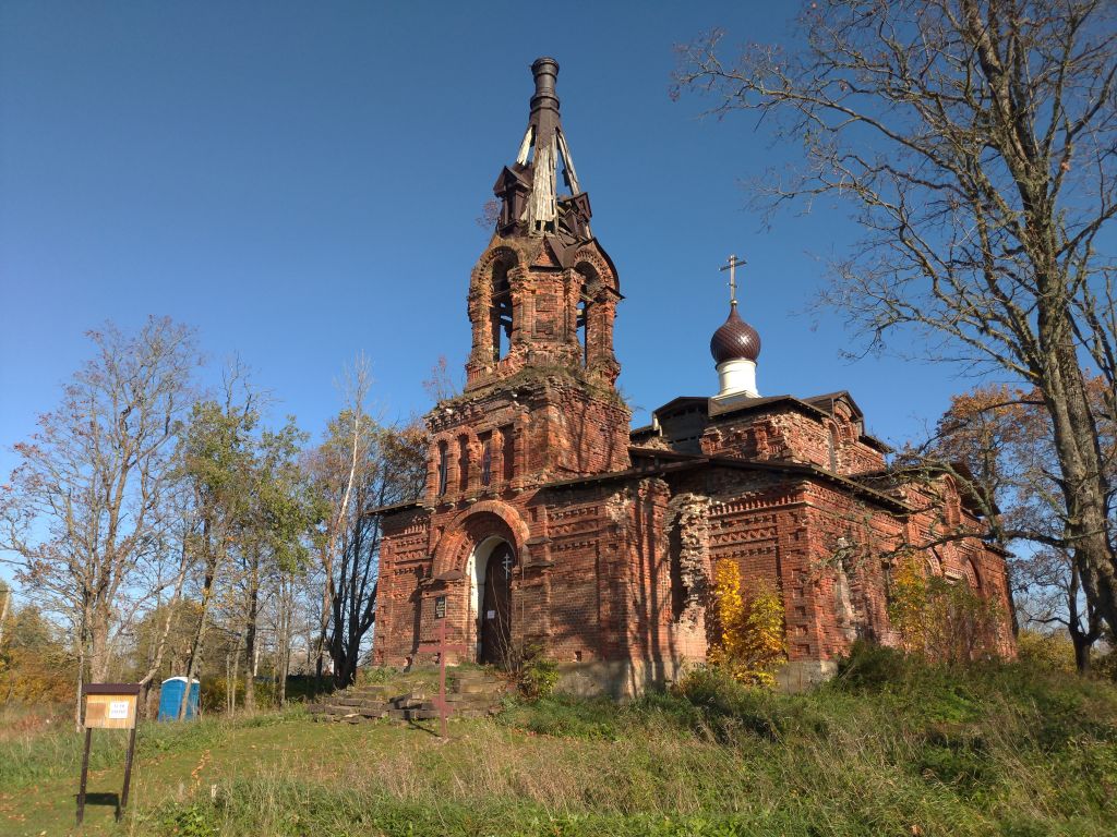 Церковь Георгия Победоносца, Ратчино (Кингисеппский район, Ленинградская область). фасады