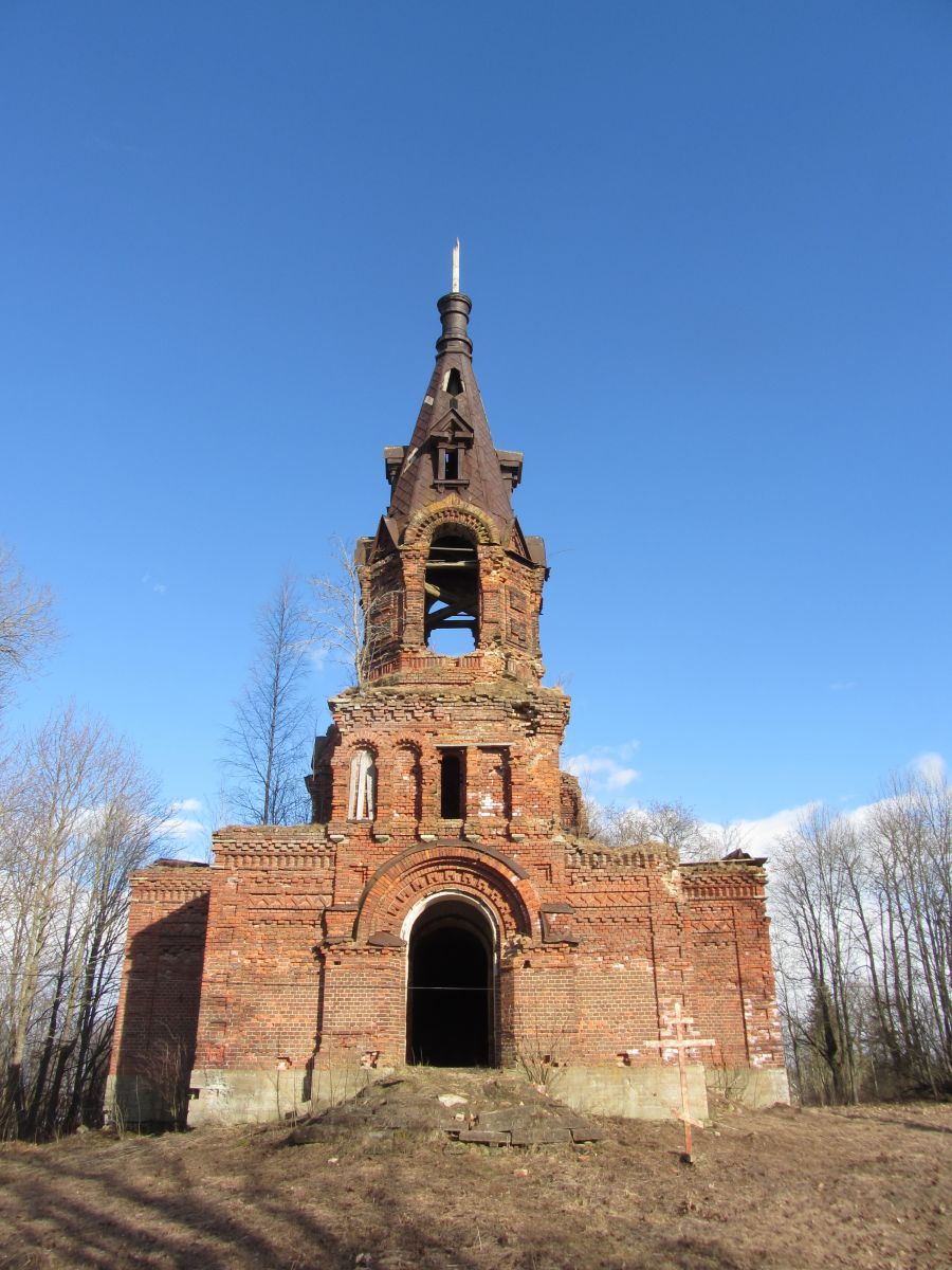 Церковь Георгия Победоносца, Ратчино (Кингисеппский район, Ленинградская область). фасады