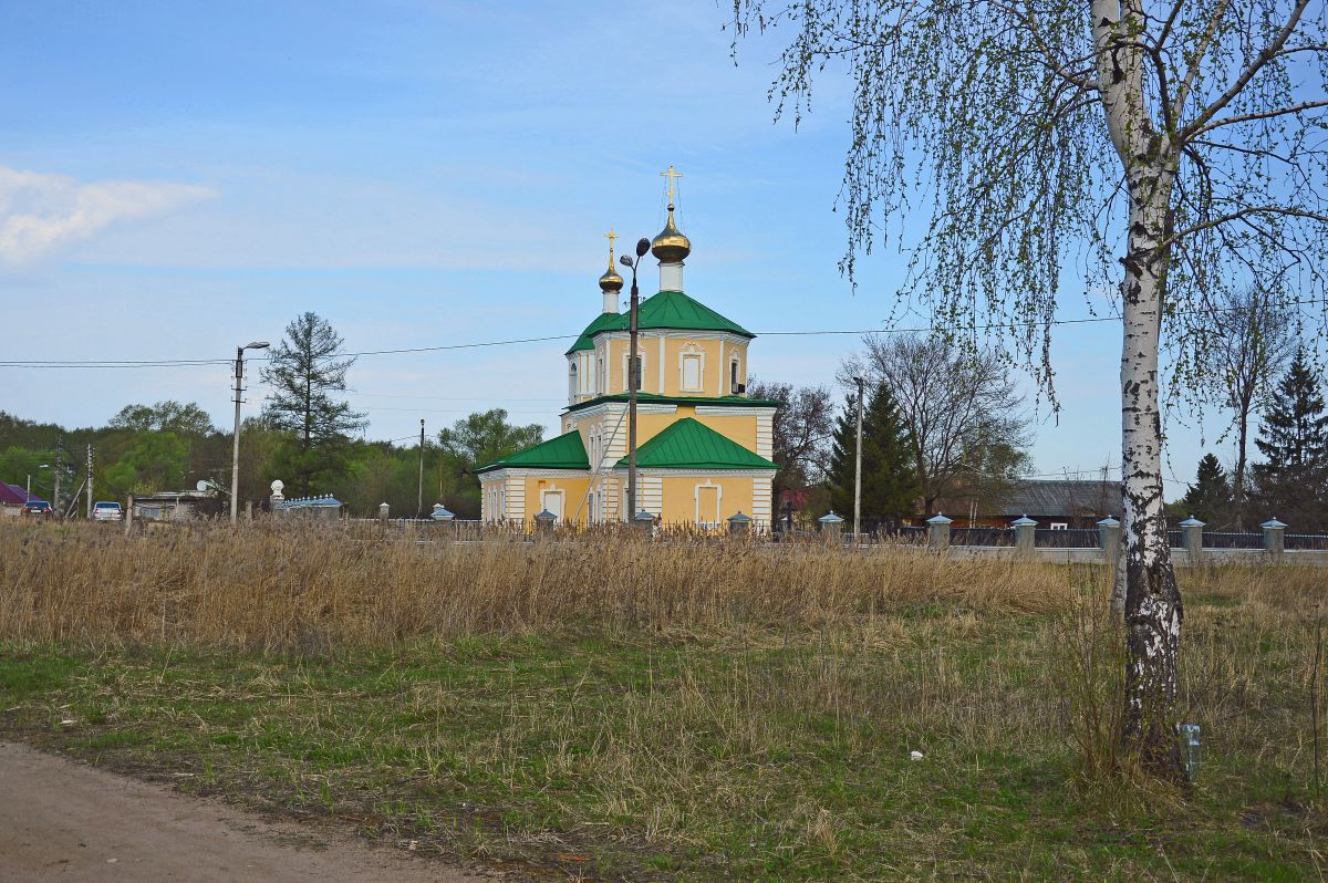 Власьево. Церковь Казанской иконы Божией Матери. общий вид в ландшафте