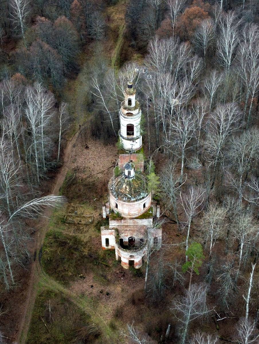 общий вид в ландшафте. Церковь Преображения Господня, Погост Венец (Ковровский район и г. Ковров, Владимирская область)