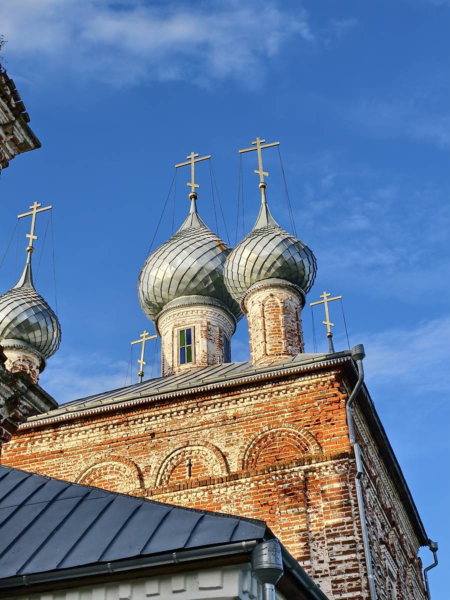 Главки основного объёма, архитектурные детали. Церковь Рождества Пресвятой Богородицы, Троицкое Татарово (Вязниковский район, Владимирская область)