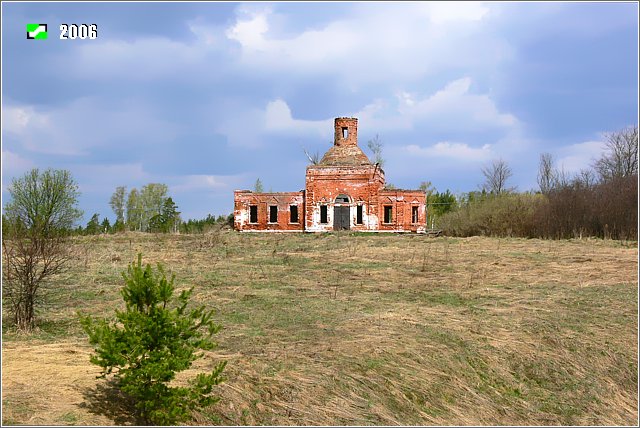 Церковь Петра и Павла, Петровское (Ковровский район и г. Ковров, Владимирская область). общий вид в ландшафте, Общий вид с юга